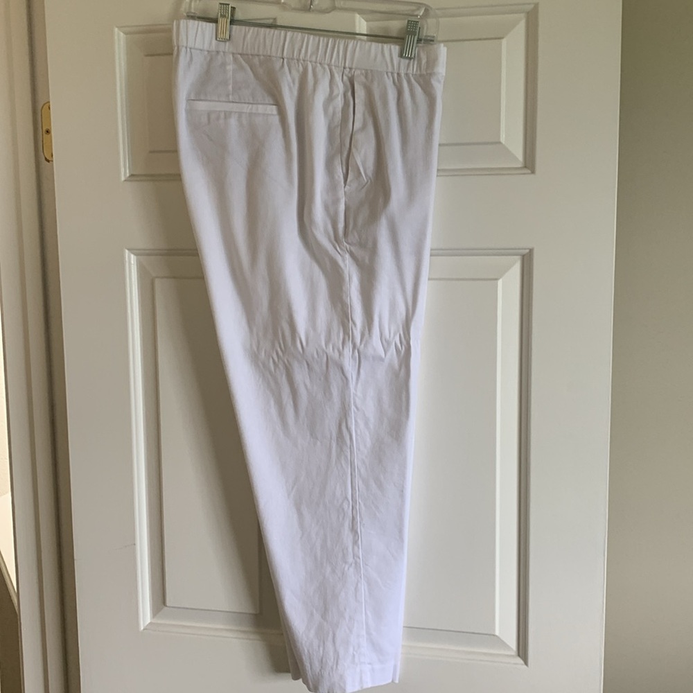 JJill white linen ankle pants. Excellent condition on the!